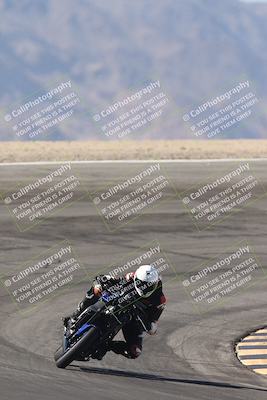 media/Oct-30-2025-Racers Edge (Thu) [[dabbdaf680]]/3-B Group/Session 2 (Bowl Exit)/